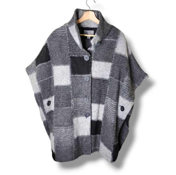 Habitat Wool Blend Patchwork Poncho Cape Jacket M Gray Black Button Front - Picture 1 of 8